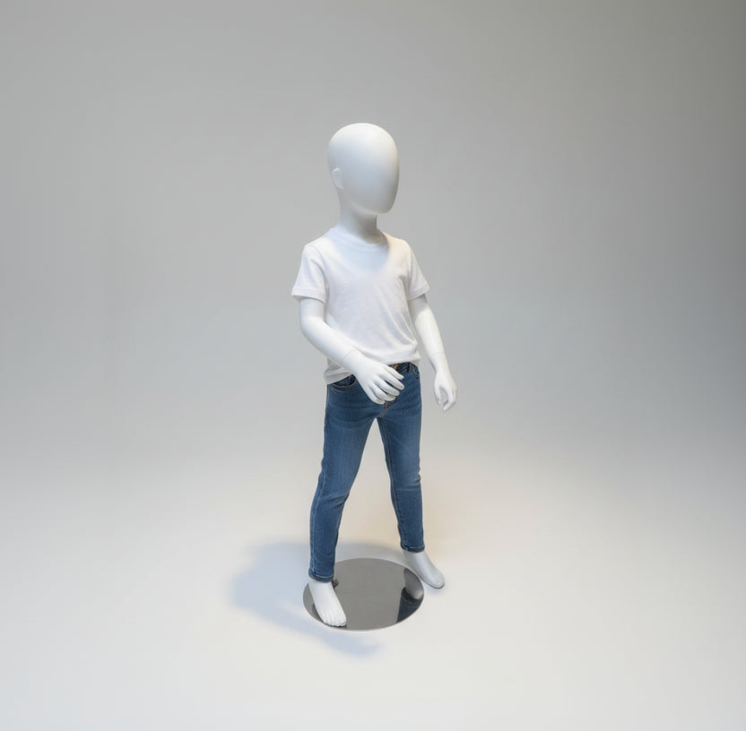 Barnsmannekäng, H108 cm 4–5 år med huvud. Vit