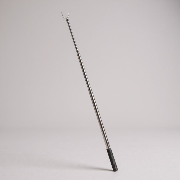 Klämmfångare, justerbar, aluminium, 77–170 cm. Metallgaffel och upphängningskrok.