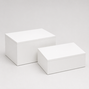 Podiebeslag för skyltdockor, set med 2 st., vit