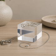 Displayblock, klart akryl, 5 x 5 x H4 cm, för smycken