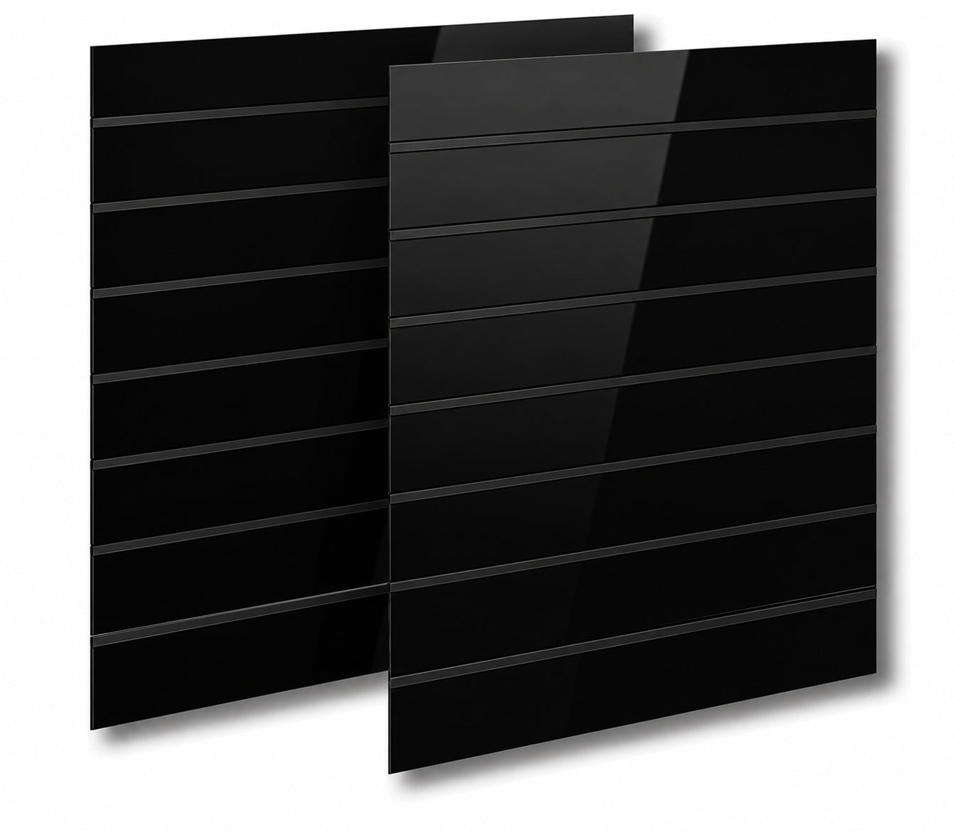 Rillad panel, svart högblank, rillavstånd 15 cm, 120 x 240 cm. Med svarta plastlister