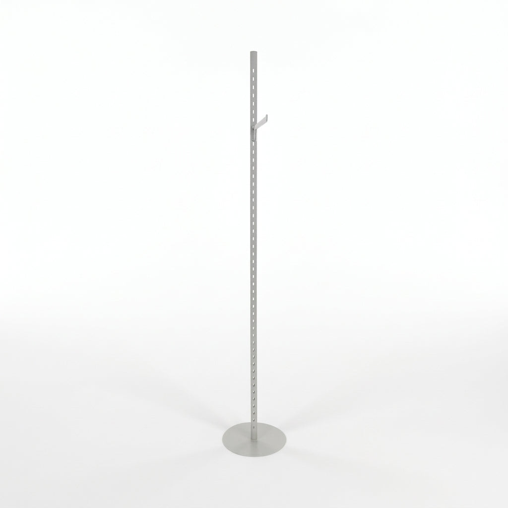 Fönster- / pelardisplay m/ fronthängning. 40 mm, H226 cm. Välj färg